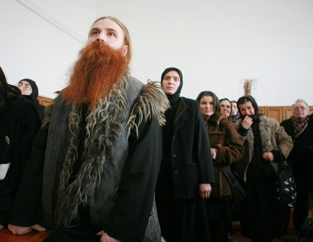Ce se întâmplă acum cu preotul exorcist de la Tanacu, la 12 ani de la moartea măicuţei Irina!