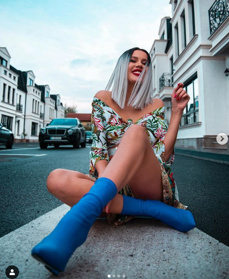 Emily Burghelea a divulgat secretul iubitului, după ce și-a vizitat socrii: ”Am fost prima fată! Ca-n povești!”