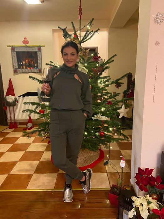 Ioana Ginghină, lângă brăduțul ei