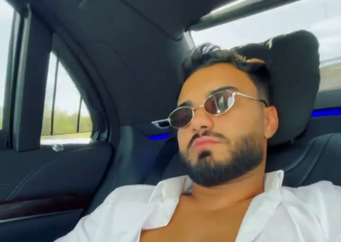 Jador a avut accident, când un cal a apărut în fața mașinii