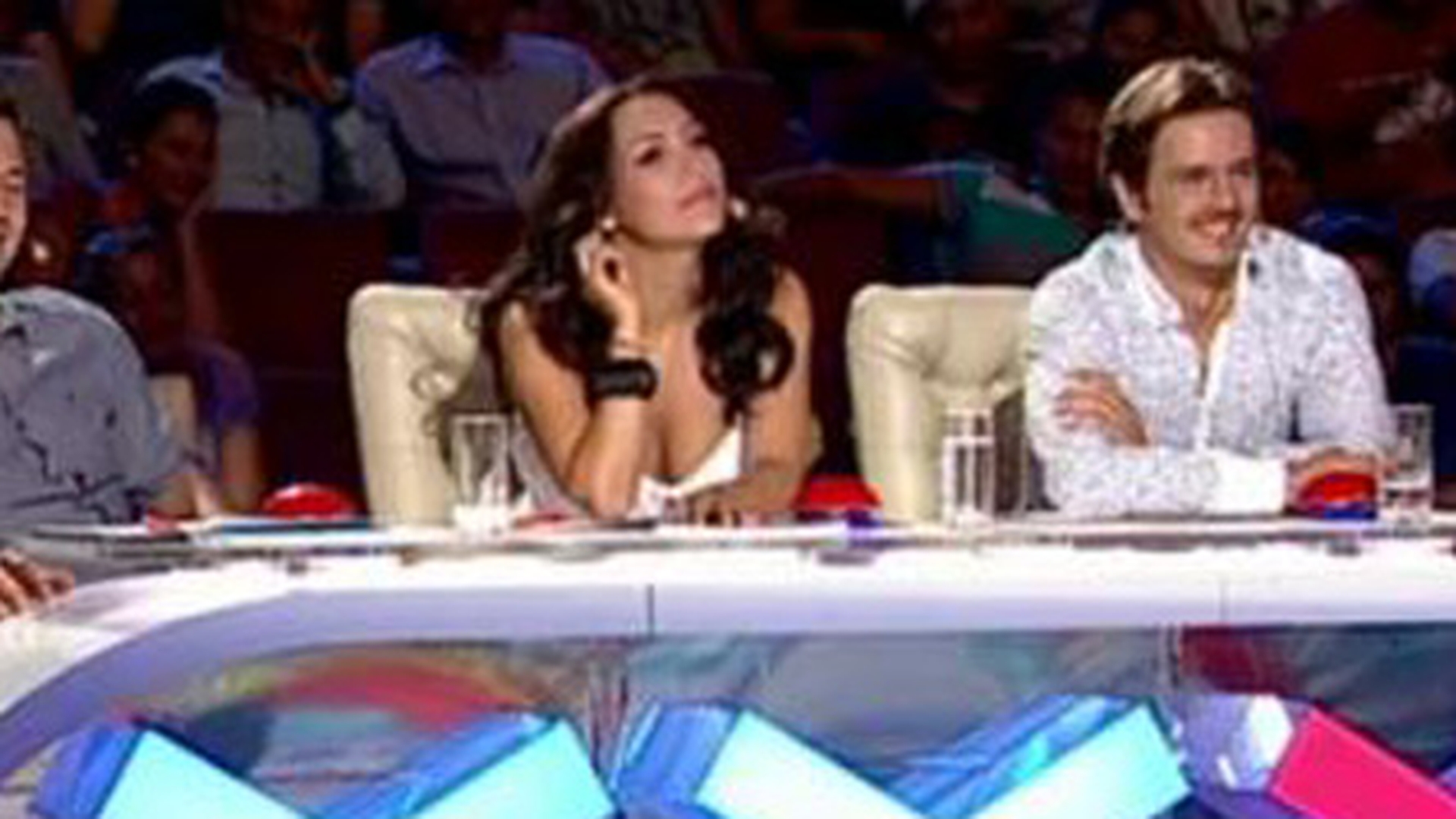 Smecherasul asta i-a facut pe Mihai Petre si Andi Moisescu sa rada maxim! L-a "adus" pe Bendeac la "Romanii au talent"