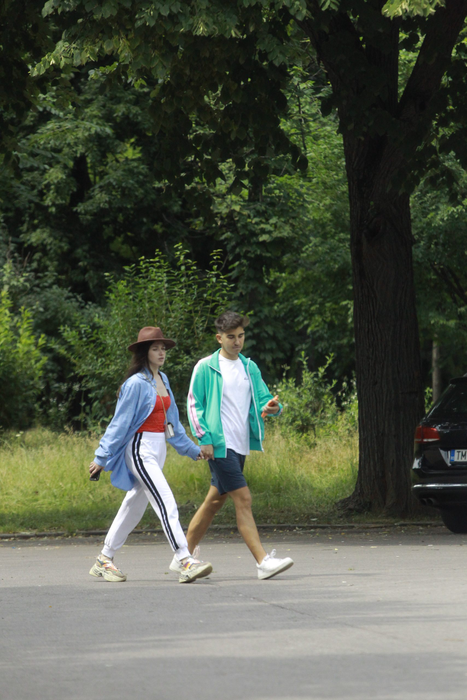 Ioana Ignat și Sebastian Dobrincu au "supraviețuit" plimbării cu barca