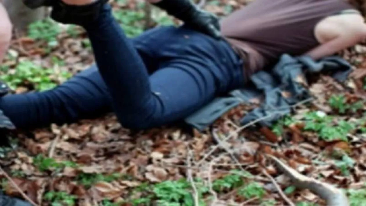 Poveste șocantă! O tânără de 19 ani a fost violată pe o stradă de Iași. A țipat după ajutor, dar nimeni n-a auzit-o