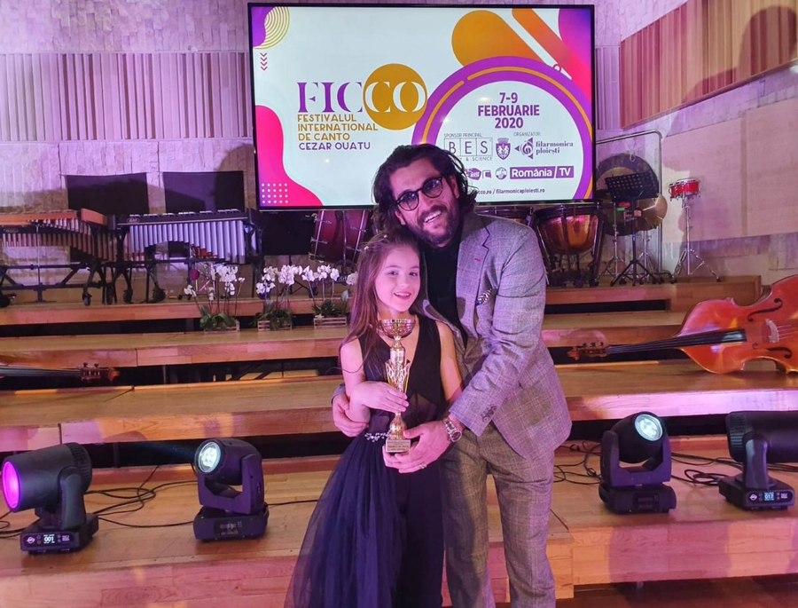 Ana-Maria Mărgean a câștigat locul III în cadrul Festivalului Internațional De Canto “Cezar Ouatu” din februarie 2020 © Facebook