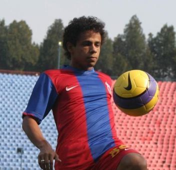 Îl mai ţii minte pe ELTON de la Steaua? A ratat un transfer care l-ar fi adus faţă în faţă cu MESSI