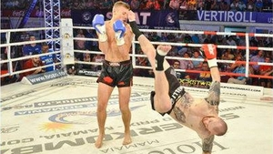 A uimit o lume intreaga cu KO-ul sau, insa acasa este un mielusel! Uite ce familie frumoasa are luptatorul Alex Filip
