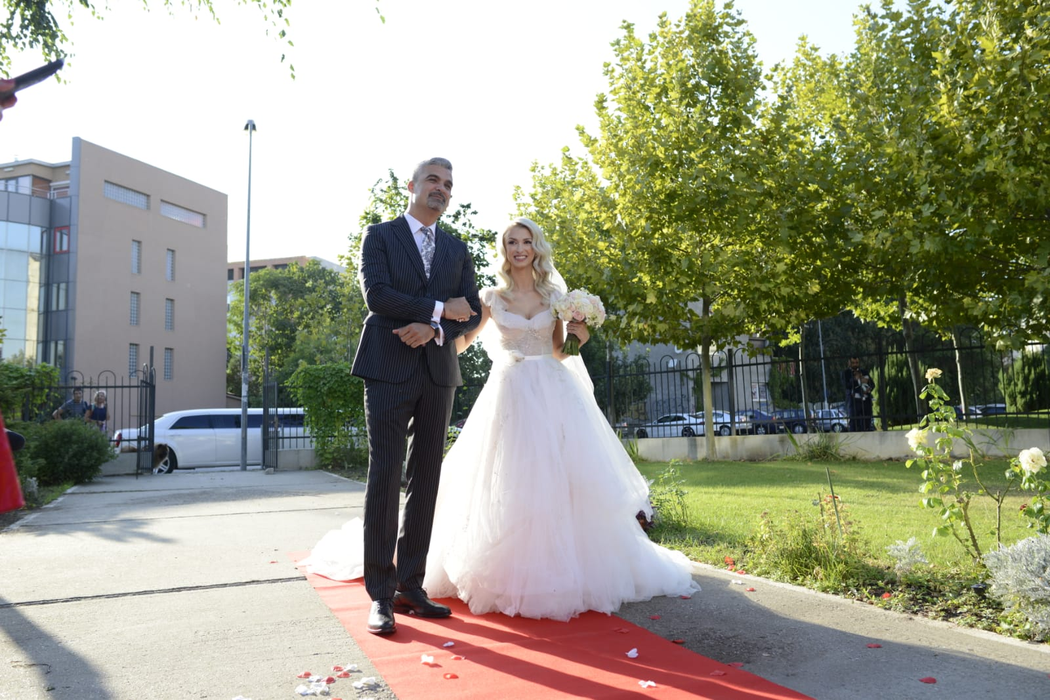Imagini exclusive | Andreea Bălan și George Burcea s-au căsătorit! Invitați-surpriză la evenimentul toamnei în România!