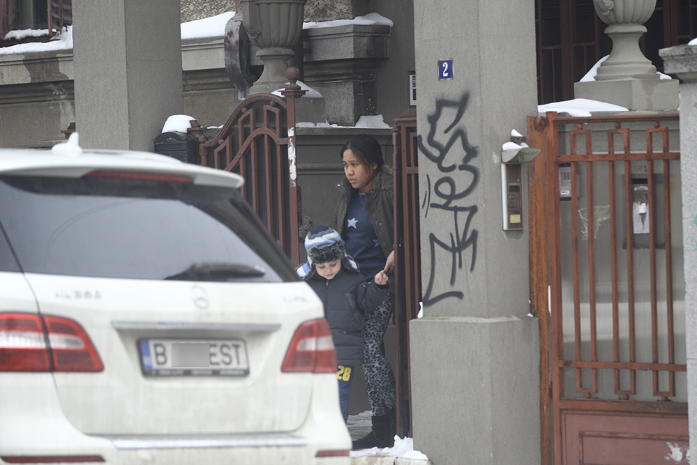 Bona filipineză a Elenei Băsescu pare foarte competentă
