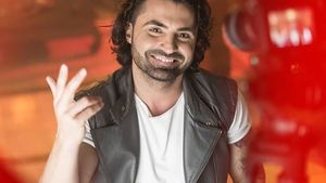 PEPE împlineşte astăzi 38 de ani! Ce mesaj a postat artistul în urmă cu puţin timp