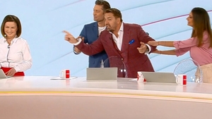 Horia Brenciu, dat afară cu forța, în direct, din studioul Antenei 1! Imaginile au stârnit hohote de râs atunci când au fost difuzate