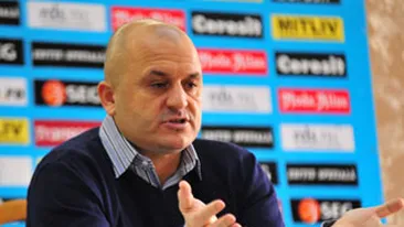 Mititelu isi scrie singur ziarul!