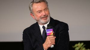 Actorul Sam Neill anunță că s-a vindecat de cancer după ce a primit un tratament aflat în teste. Chimioterapia clasică nu funcționase în cazul lui