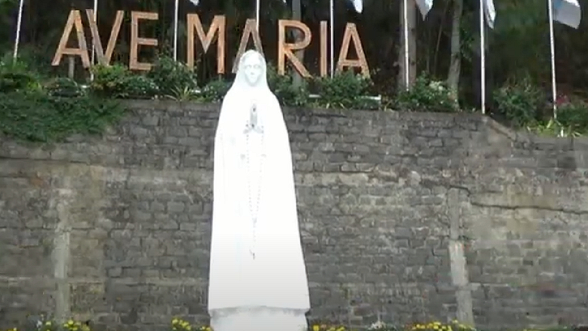 Anchetă după ce o statuie reprezentând-o pe Fecioara Maria a sângerat. Ce au descoperit autoritățile