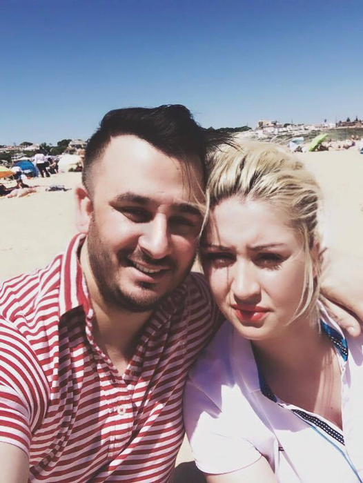 Aşa arăta soţia manelistului înainte