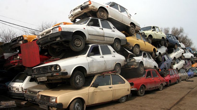 Românii au liber la schimbat mașina veche. Statul a anunțat când dă bani pentru rable