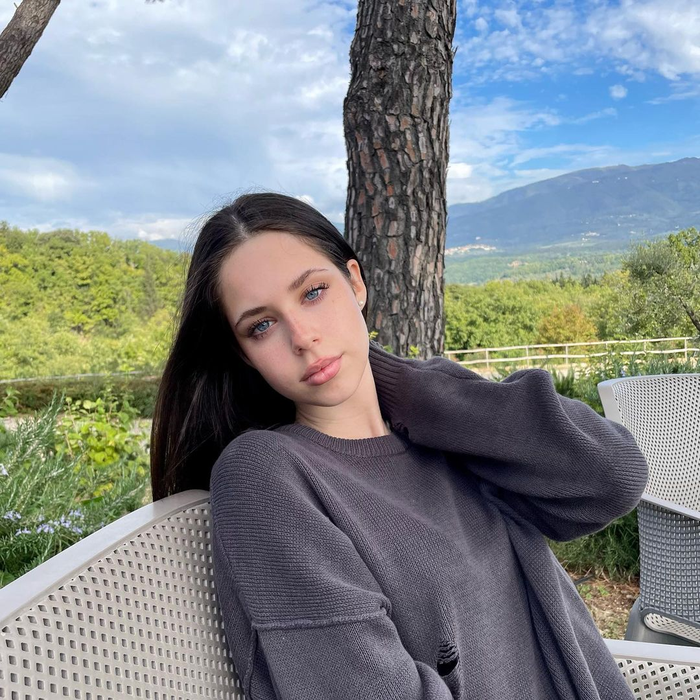 Violeta, o adevărată domnișoară. Cum arată fiica Andreei Marin și a lui Ștefan Bănică Jr. la 15 ani. GALERIE FOTO