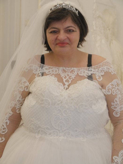 Gina ”Frânge-inimi” în rochie de mireasă