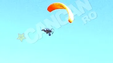 Toma Coconea plimba turistii de la Rasnov peste munti. Omul Alpilor, taximetrist cu parapanta