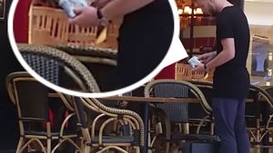 VIDEO EXCLUSIV! Fotbalistul de naţională a rupt un teanc de sute dintr-o ”cărămidă” şi…