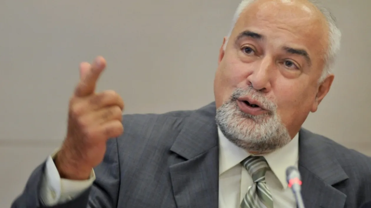 Varujan Vosganian își serbează ziua de naștere. La mulți ani!