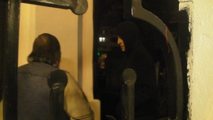 S-a abtinut cu greu sa nu planga in public: "Am nevoie de liniste, sunt la priveghiul tatalui meu!"