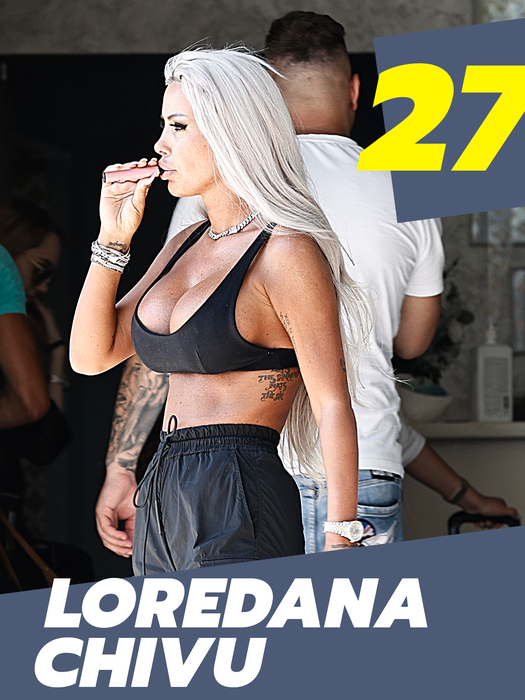 TOP 30 sexy-vedete care și-au scos abdomenul la ”interval”! Antonia, Alexandra Stan și Otniela n-au avut ”milă” de trecători!