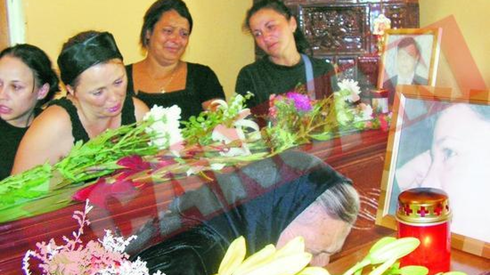 In loc de doua nunti, trei inmormantari