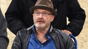 PHIL COLLINS, transportat de urgenţă la spital. Concertele au fost anulate