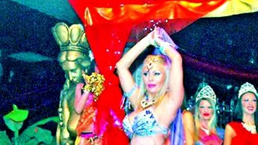 Leo de la Strehaia: Lui Jasmine ii placea sa faca sex cu doi barbati in acelasi timp! O ataca din nou pe blonda