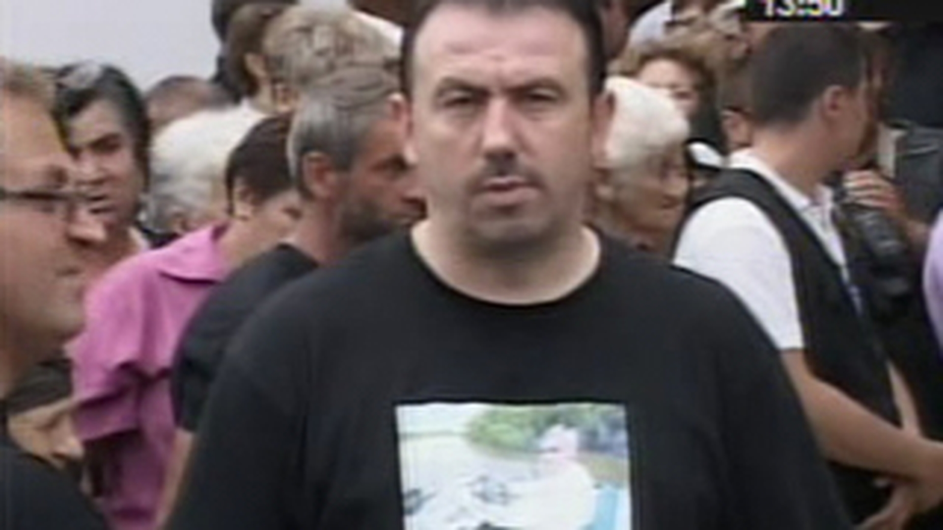 Gheorghe Naghi este condus pe ultimul drum! Sicriul cu trupul neinsufletit a fost dus acasa si la fabrica de mezeluri!