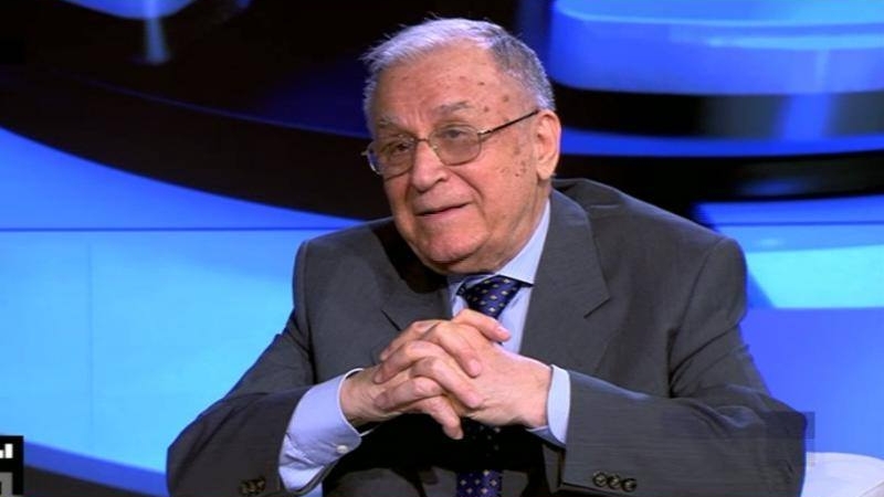 Ultimele imagini de paparazzi cu Ion Iliescu. Cum arată acum fostul președinte al României
