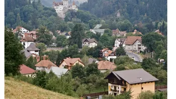 Tinerii români pleacă de la orașe. Care este comuna pe care o aleg din ce în ce mai mulți