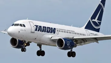 A evitat tragedia! Cu probleme tehnice, avionul a revenit pe pista din Iaşi

