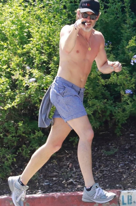 Schimbare şocantă! Cum arată acum Chris Pine: „Parcă ar avea 60 de ani”