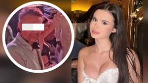 Cine este "bătrânelul" cu care se săruta fosta iubită a lui Vlad Pascu. După ce au "împărțit-o" tatăl și fiul, noi detalii ies la iveală