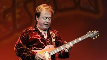 Doliu în lumea muzicii! Un chitarist legendar a murit la 77 de ani