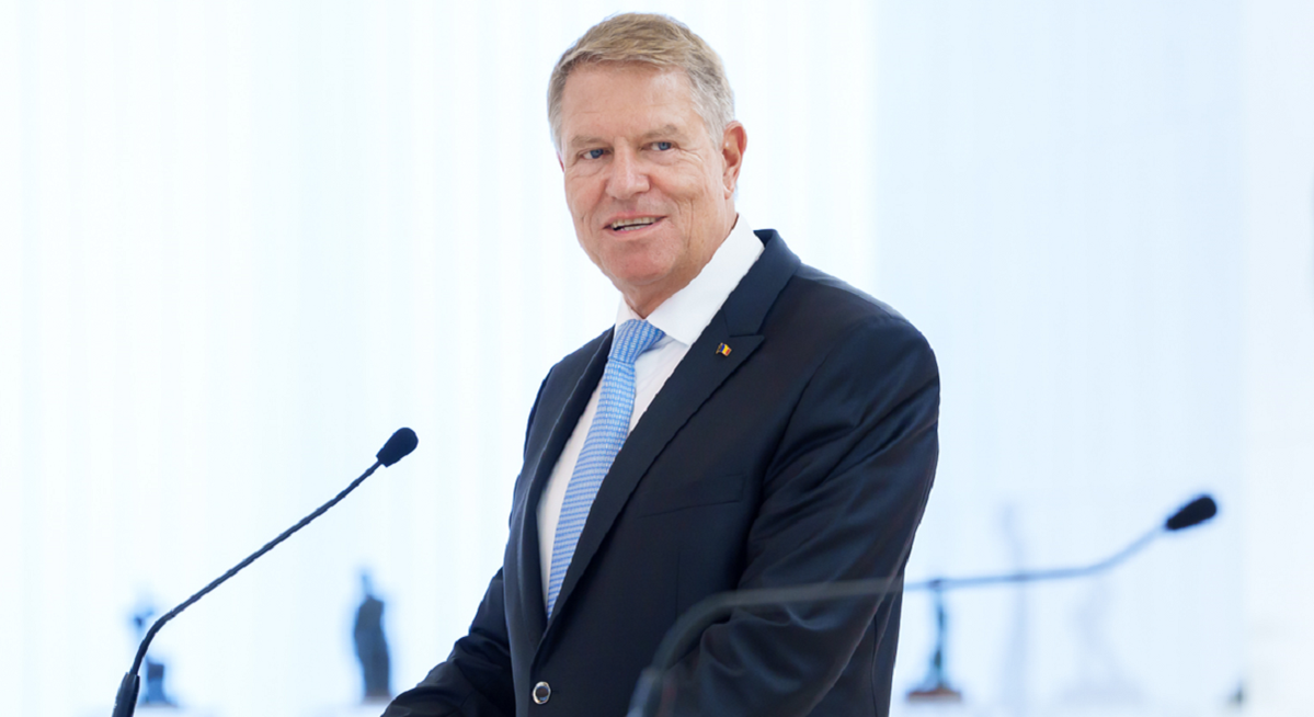 Klaus Iohannis va primi un apartament, nu o vilă/ Sursa foto: Facebook