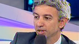 Fiica lui Dan Diaconescu este terorizata! Plange si striga: "Tati, tati, cineva ne inregistreaza"