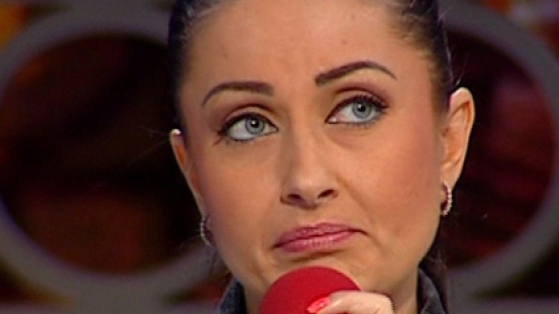 Imagini SOCANTE! Gabriela Cristea a fost hartuita de un barbat! Vezi cum a reactionat iubitul ei!