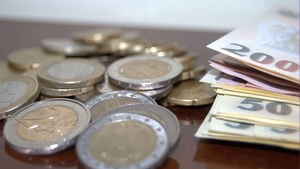 Curs valutar 16 februarie 2019. Românii au crezut că e o eroare. Câți lei a ajuns 1 euro