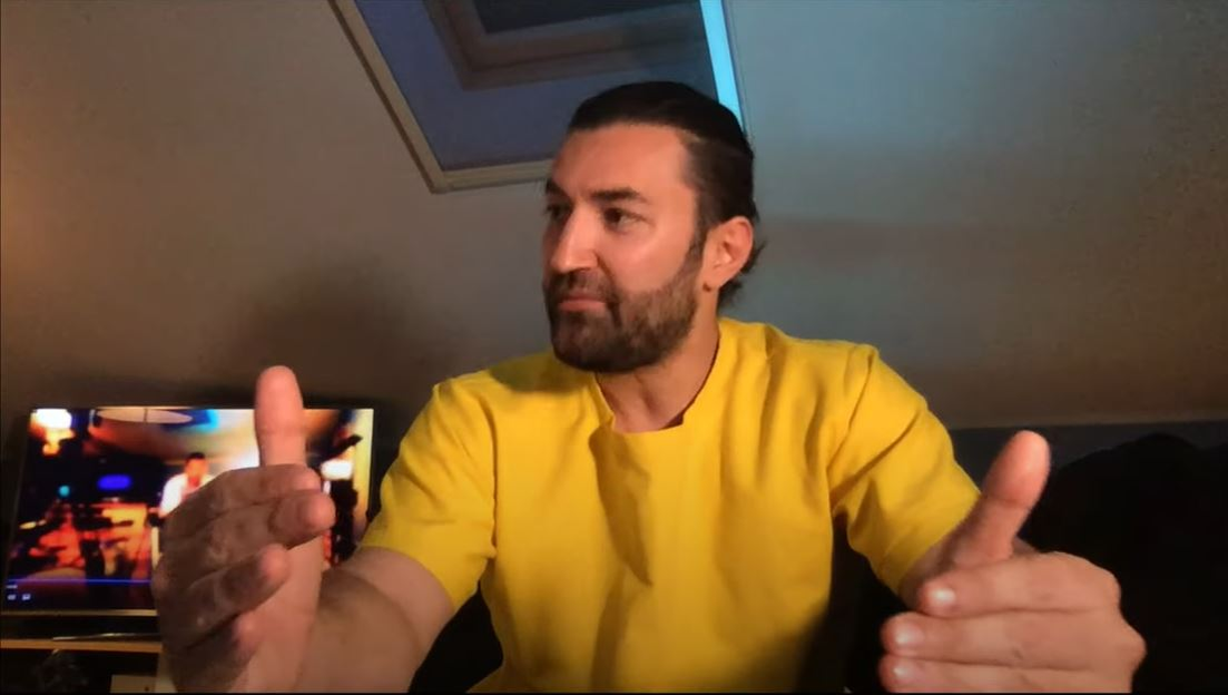Gina Pistol, filmată în timp ce îl sărută pe Smiley: “Te iubesc”. Cum a reacționat prezentatorul de la Românii au Talent și dezvăluirile făcute despre viața lor în vreme de coronavirus | VIDEO