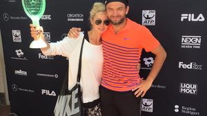 Povestea unei iubiri ca-n filme! Ea l-a convins pe medaliatul de la Rio să nu renunţe la tenis!