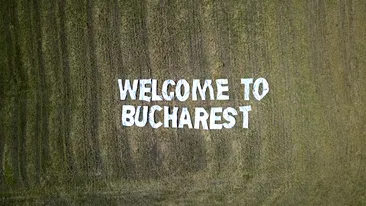Turiștii care aterizau la Cluj au văzut mesajul ”Welcome to Bucharest”! E gluma de la UNTOLD devenită virală!