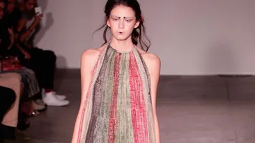 Fiica Prodancai a comis-o! Rebecca a aparut cu sanii GOI in fata tuturor!