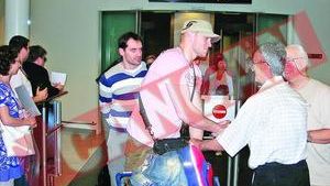 "Tricolorii" asteapta sa se opreasca ninsoarea