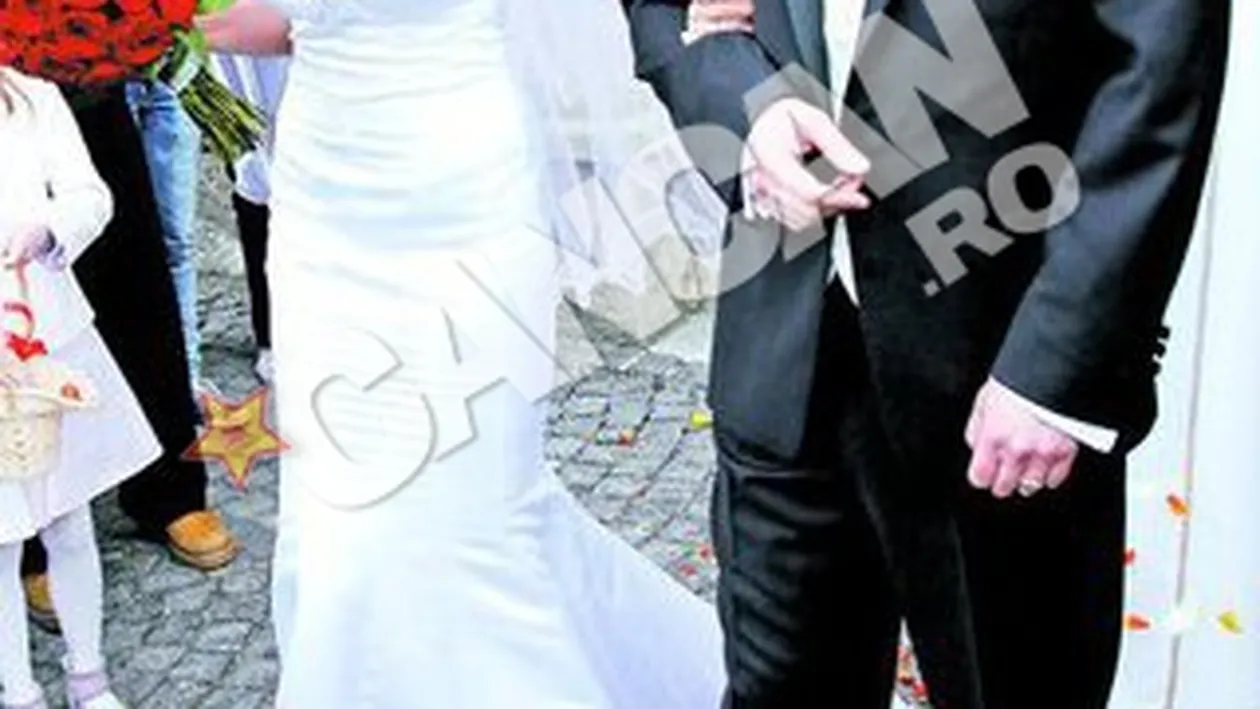 La doua zile dupa nunta, sotul Nicoletei Luciu a plecat in Croatia pentru a stabili detaliile concediului! Luna de miere cu patru copii si trei bone