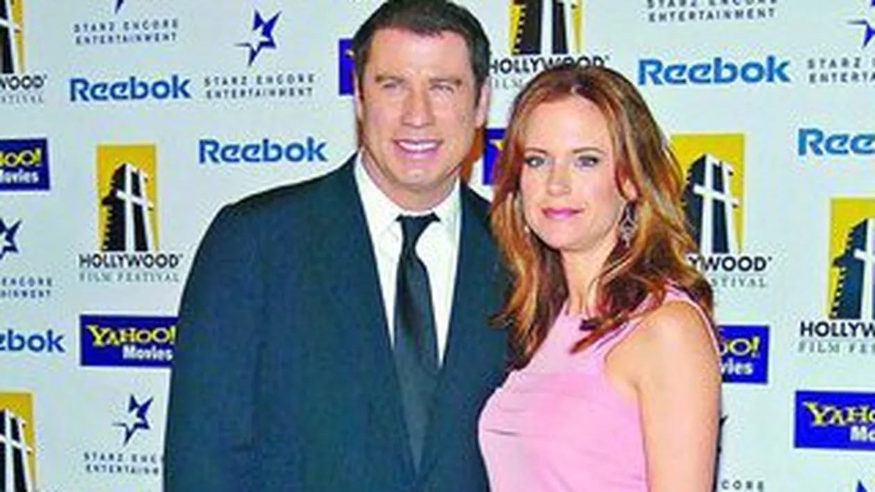 John Travolta: Abia astept sa imi cunosc fiul