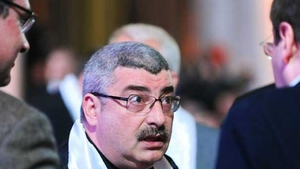 Moment istoric! Silviu Prigoana si-a ras mustata! E incredibil cum arata acum
