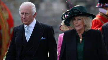 Regele Charles și Regina Camilla, huiduiți în public! Ce umilință au trăit înainte de slujba regală de Joia Mare