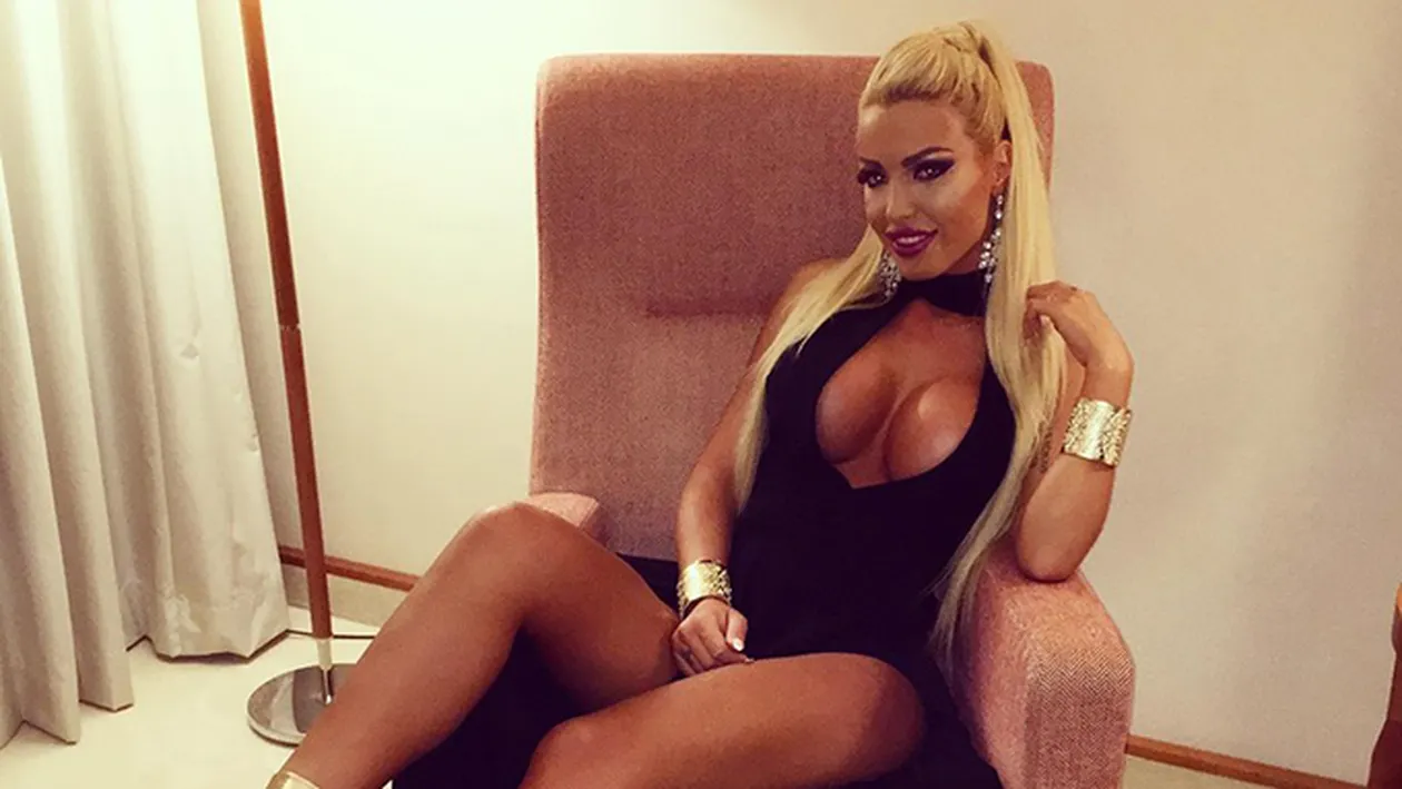 Imaginile astea au RUPT internetul în două! LOREDANA CHIVU şi-a arătat funduleţul în toată splendoarea!